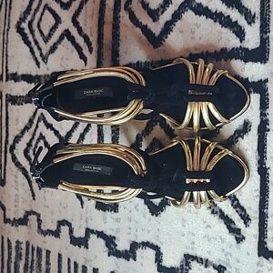 Zara Basic Metallic Gold and Black Velour Gladiator Caged Strappy Sandals Sz 9